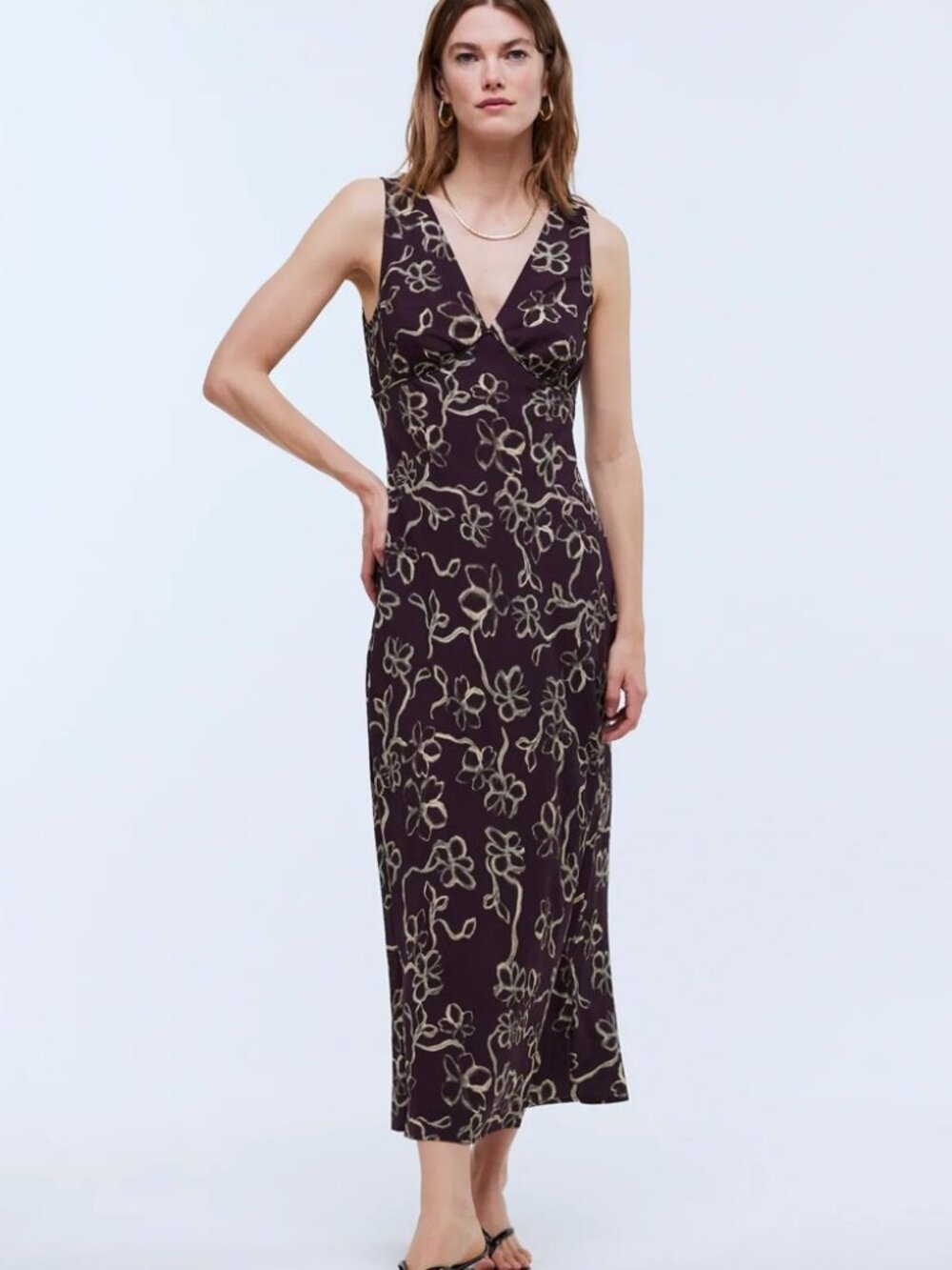 Sleeveless V-Neck Floral Maxi Dress